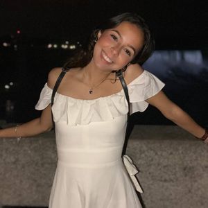 Meet your Posher, Laura